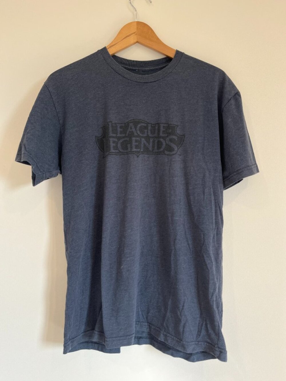 League of Legends logo Blue Heather Short Sleeve Graphic T-Shirt Size Large game